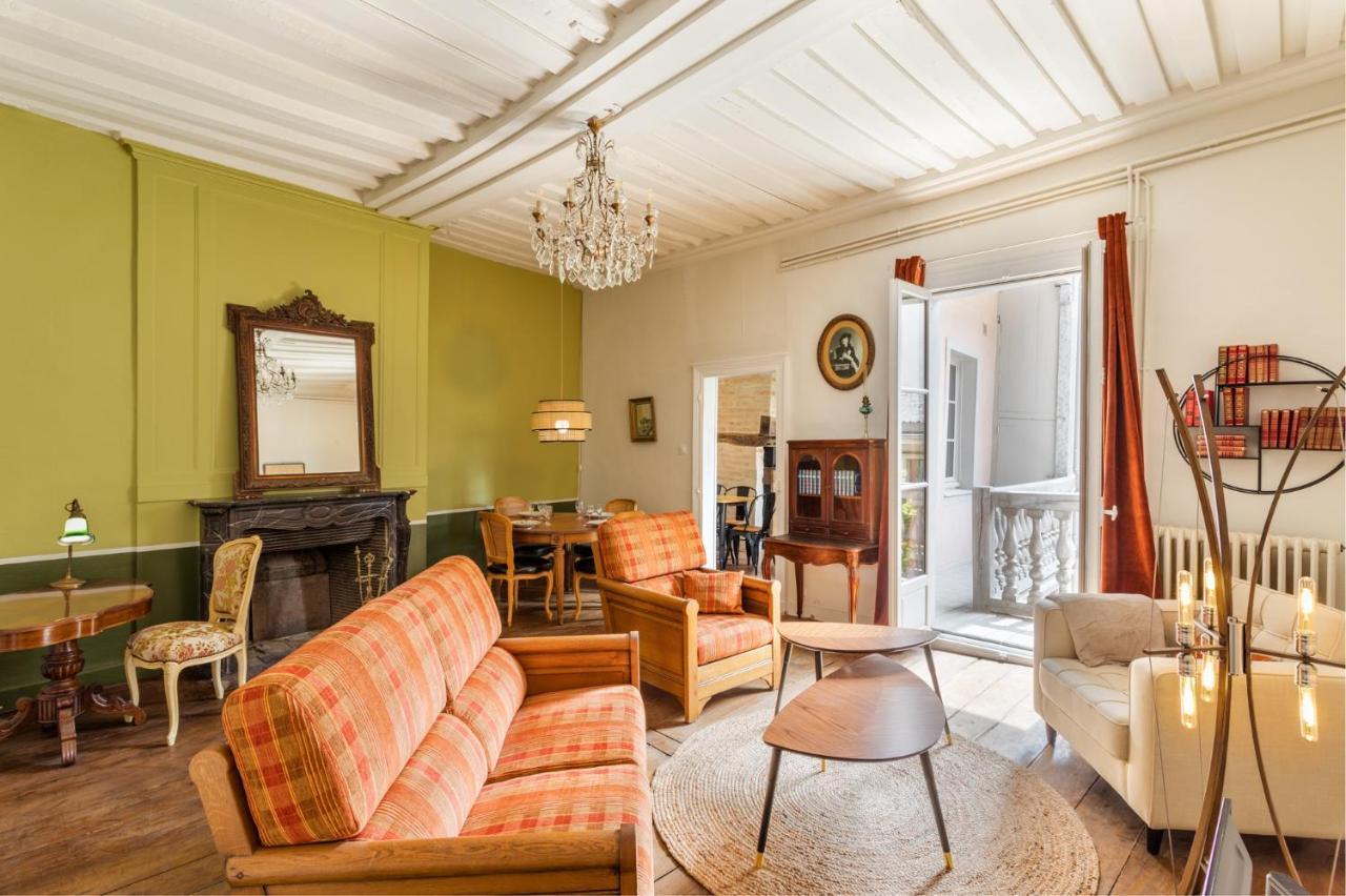 Dame De Coeur - Appartement Spacieux En Plein Centre Historique Rennes Exteriör bild