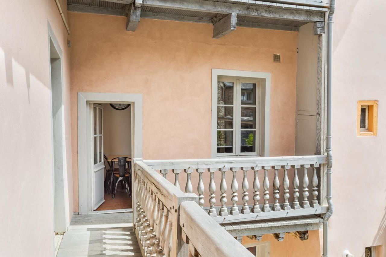 Dame De Coeur - Appartement Spacieux En Plein Centre Historique Rennes Exteriör bild